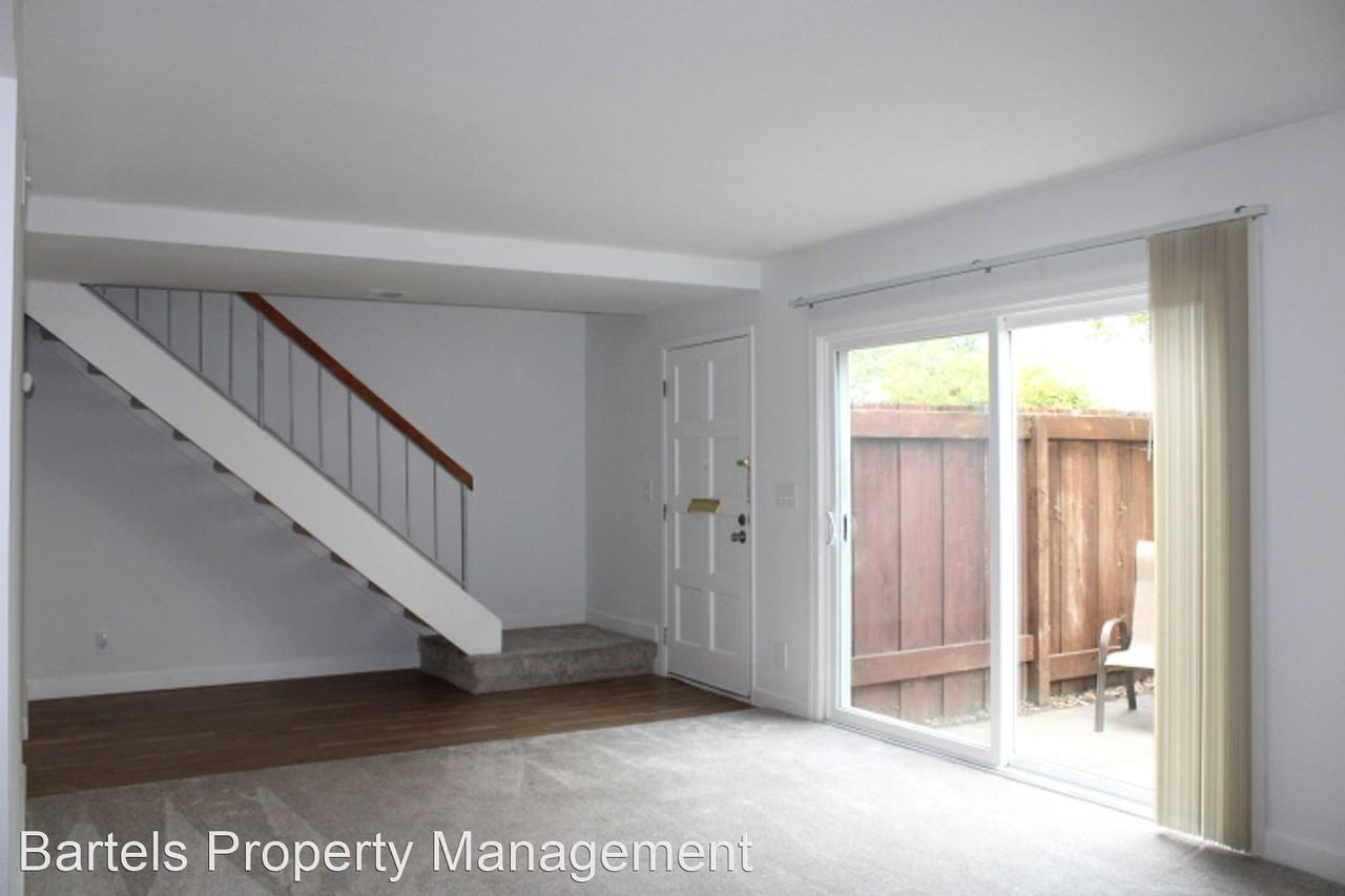 1366 Ridgecrest Rd - Photo 2 of 21