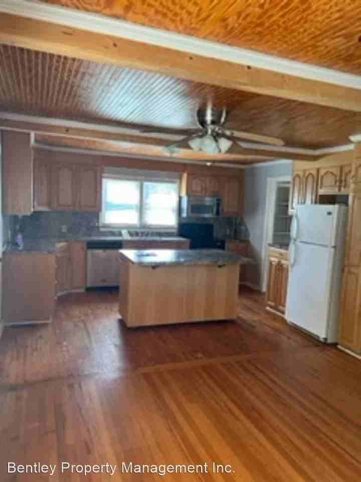 350 Pethel Rd - Photo 3 of 8