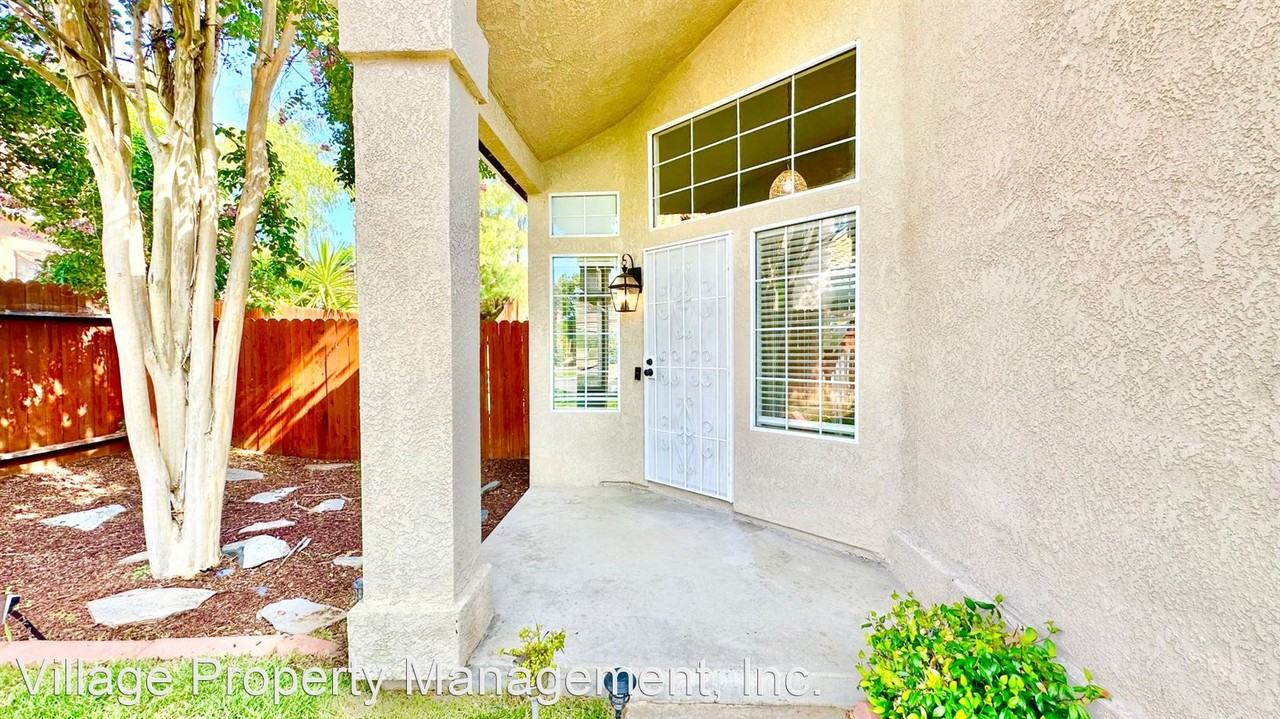 24452 Calle Tassjara - Photo 3 of 41