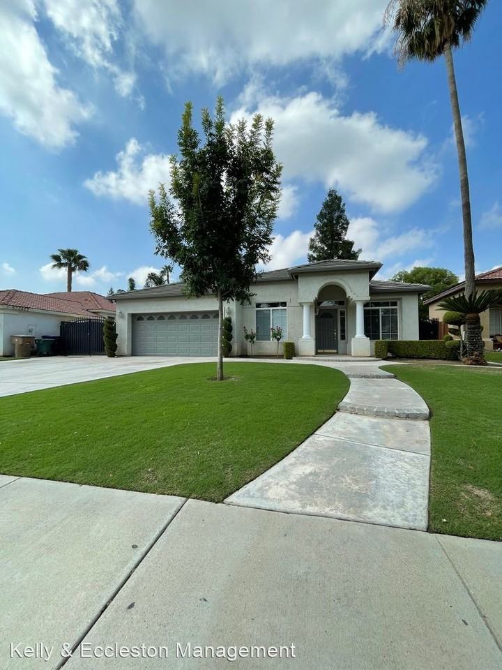 7505 Sutters Mill St, Bakersfield, CA 93313 4 Bedroom Apartment for