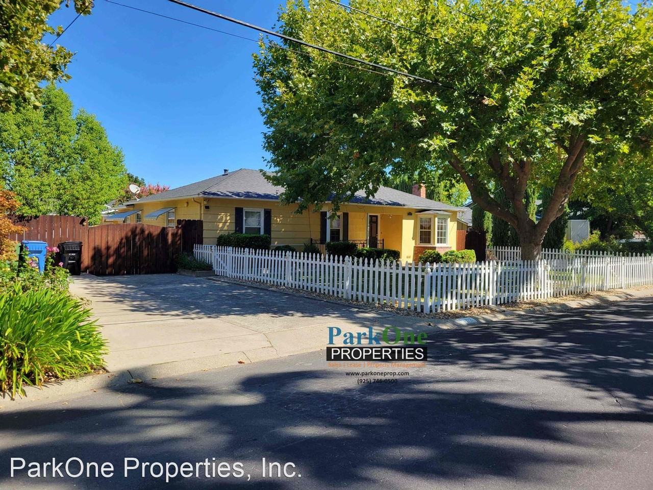 3272 Sun Valley Ave - Photo 2 of 32