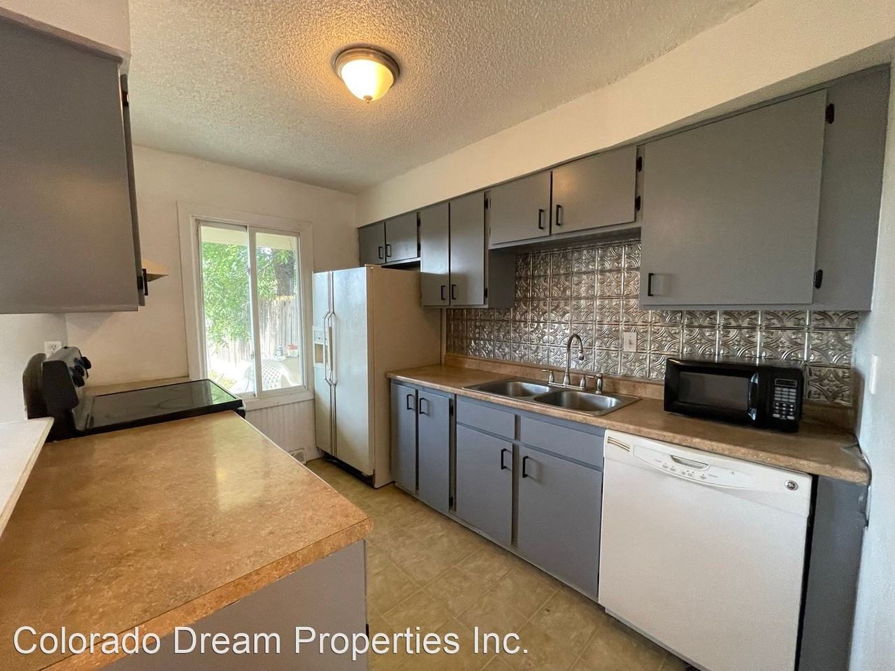 16627 E 13th Ave - Photo 2 of 23