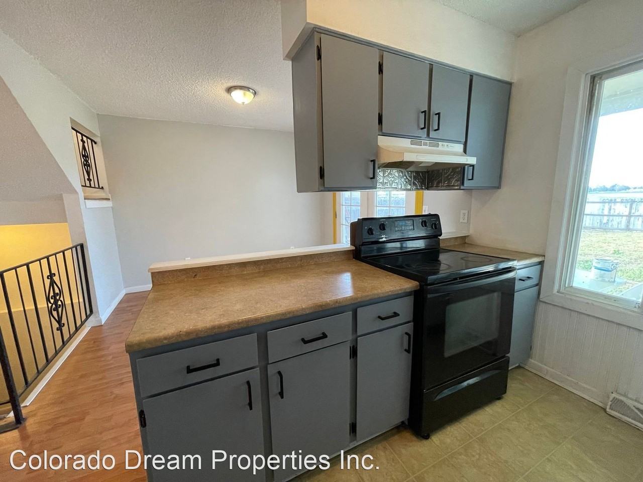 16627 E 13th Ave - Photo 3 of 23