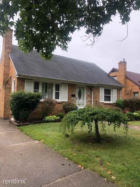 2410 Wellington Rd - Photo 2 of 44