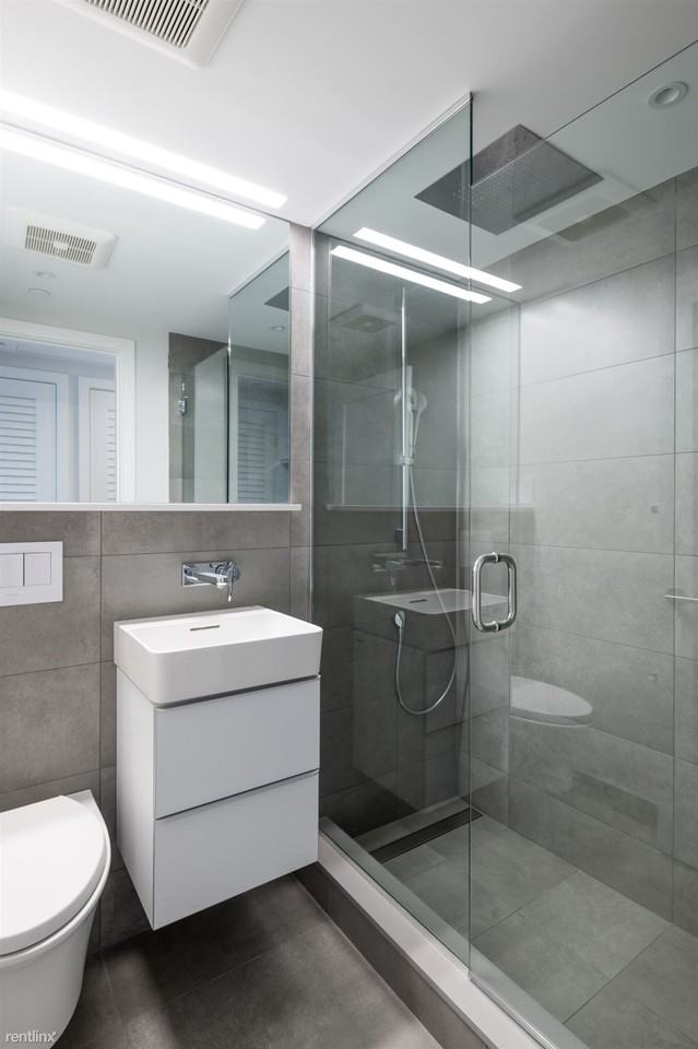 12 Commonwealth Ave - Photo 2 of 13