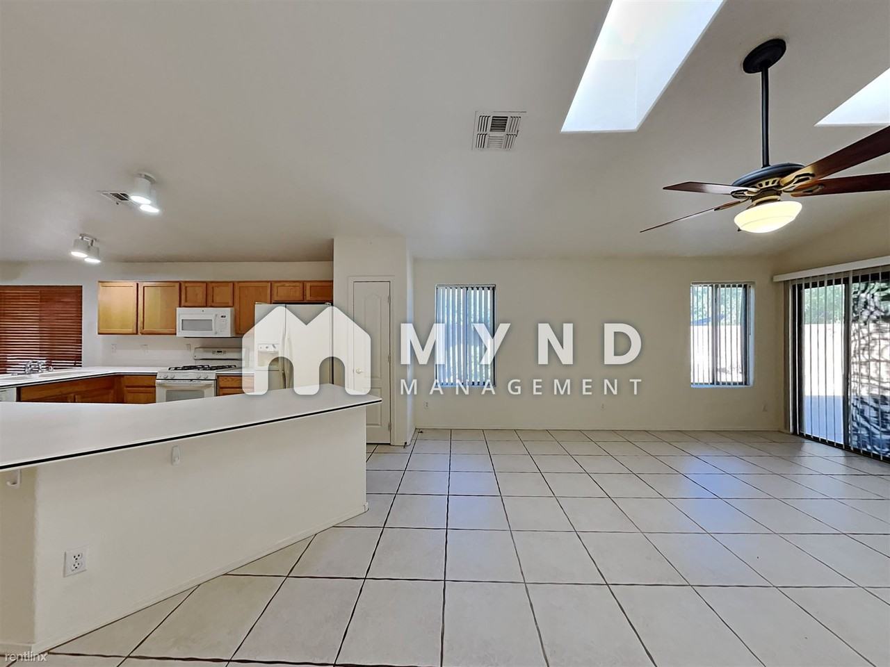 25841 N Singbush Loop - Photo 3 of 46
