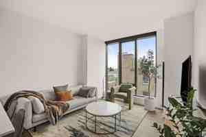 featured image of 166 N Aberdeen St