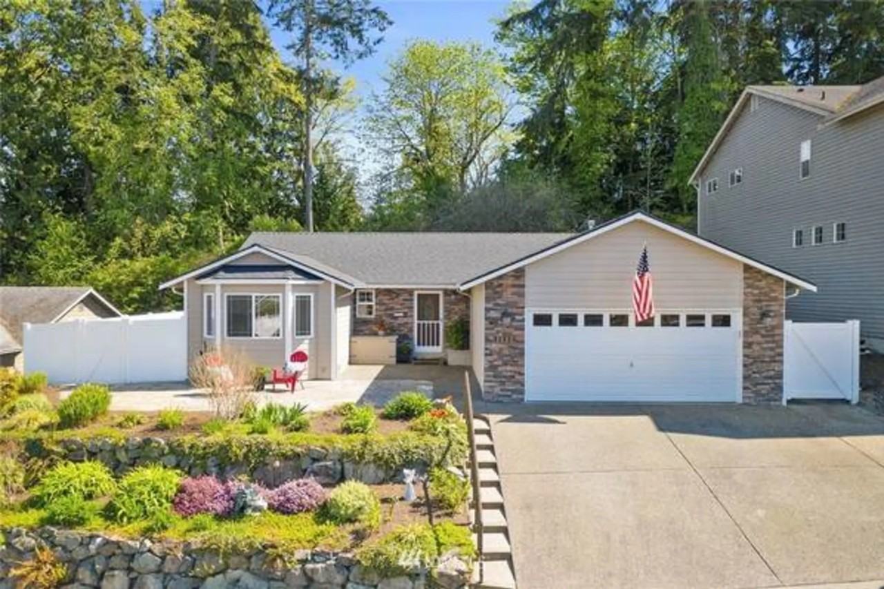 12511 58th Dr Se - Photo 2 of 6