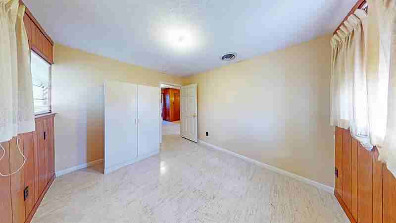 2117 Freeland Way - Photo 2 of 12