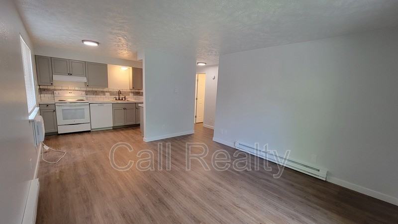 2815 E 27th Ave #6 - Photo 5 of 10