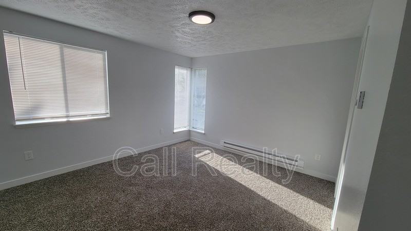 2815 E 27th Ave #1 - Photo 6 of 8