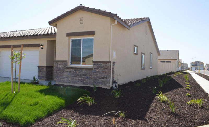 4467 Jennifer Way - Photo 5 of 33