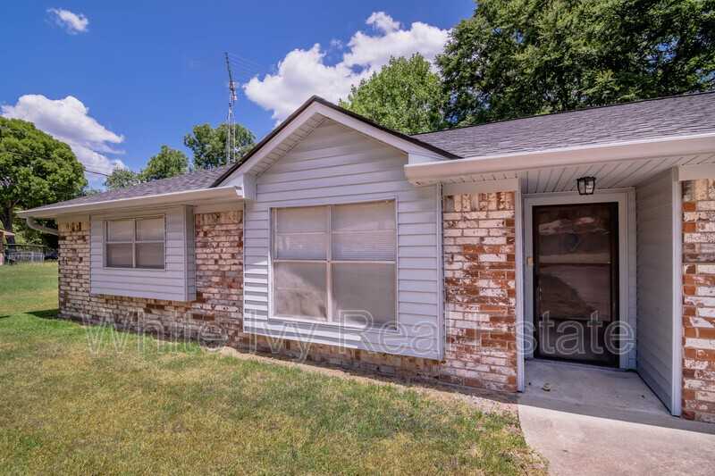 230 Crestway St - Photo 2 of 30