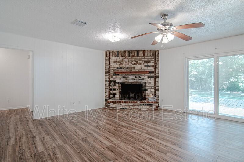 230 Crestway St - Photo 3 of 30