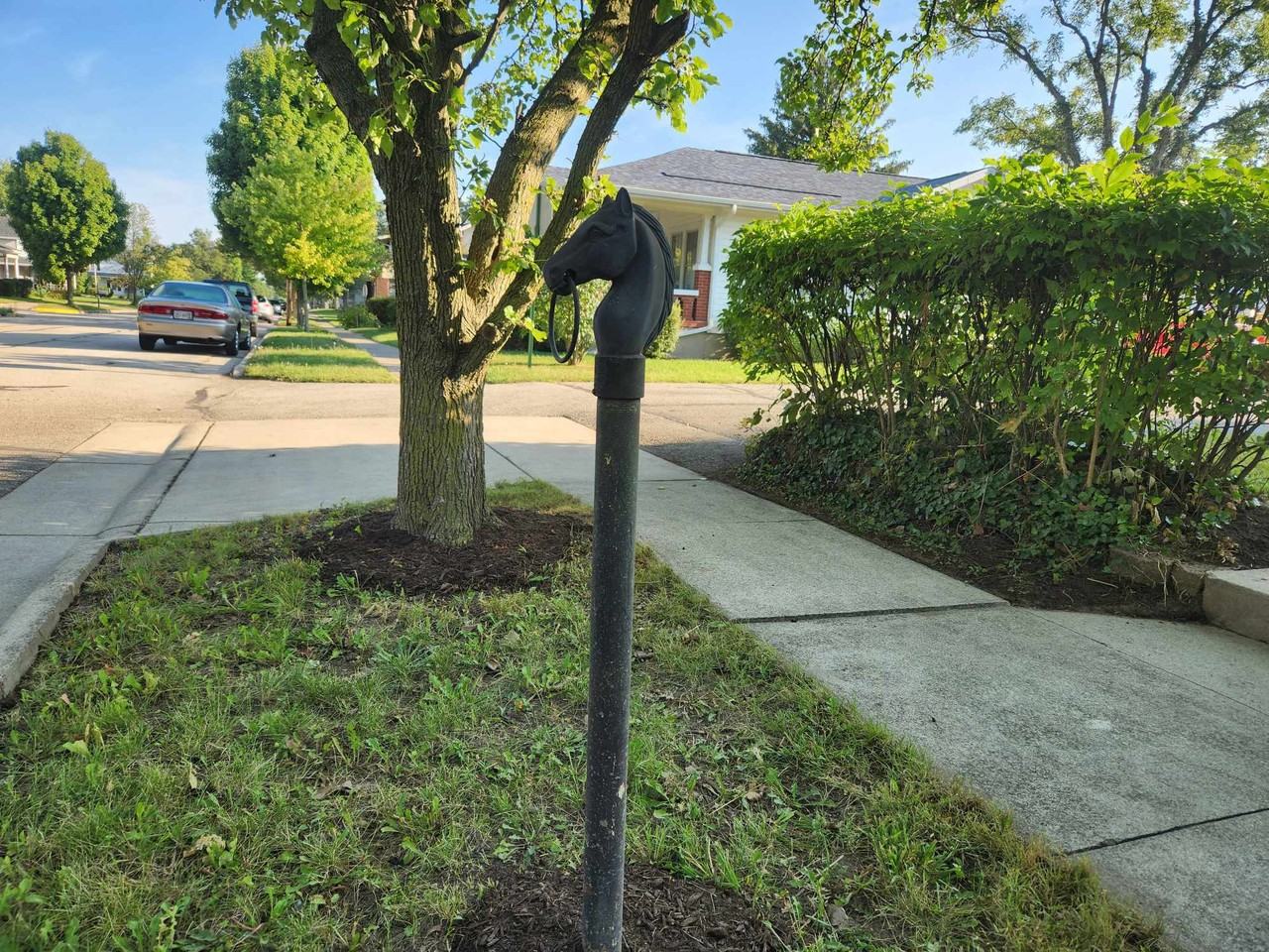 306 S Main St - Photo 3 of 46