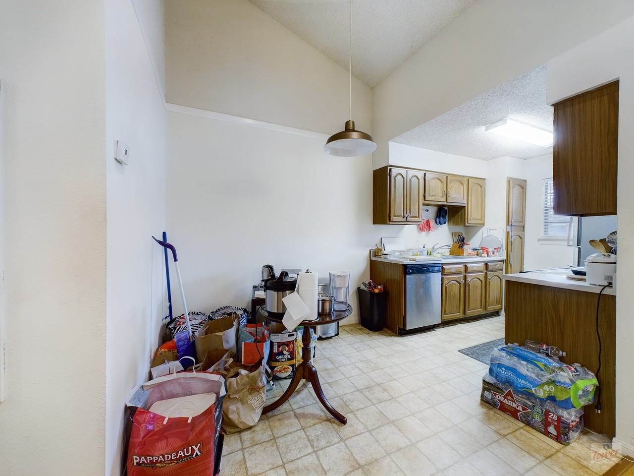 203 E 31st St #309 - Photo 2 of 37