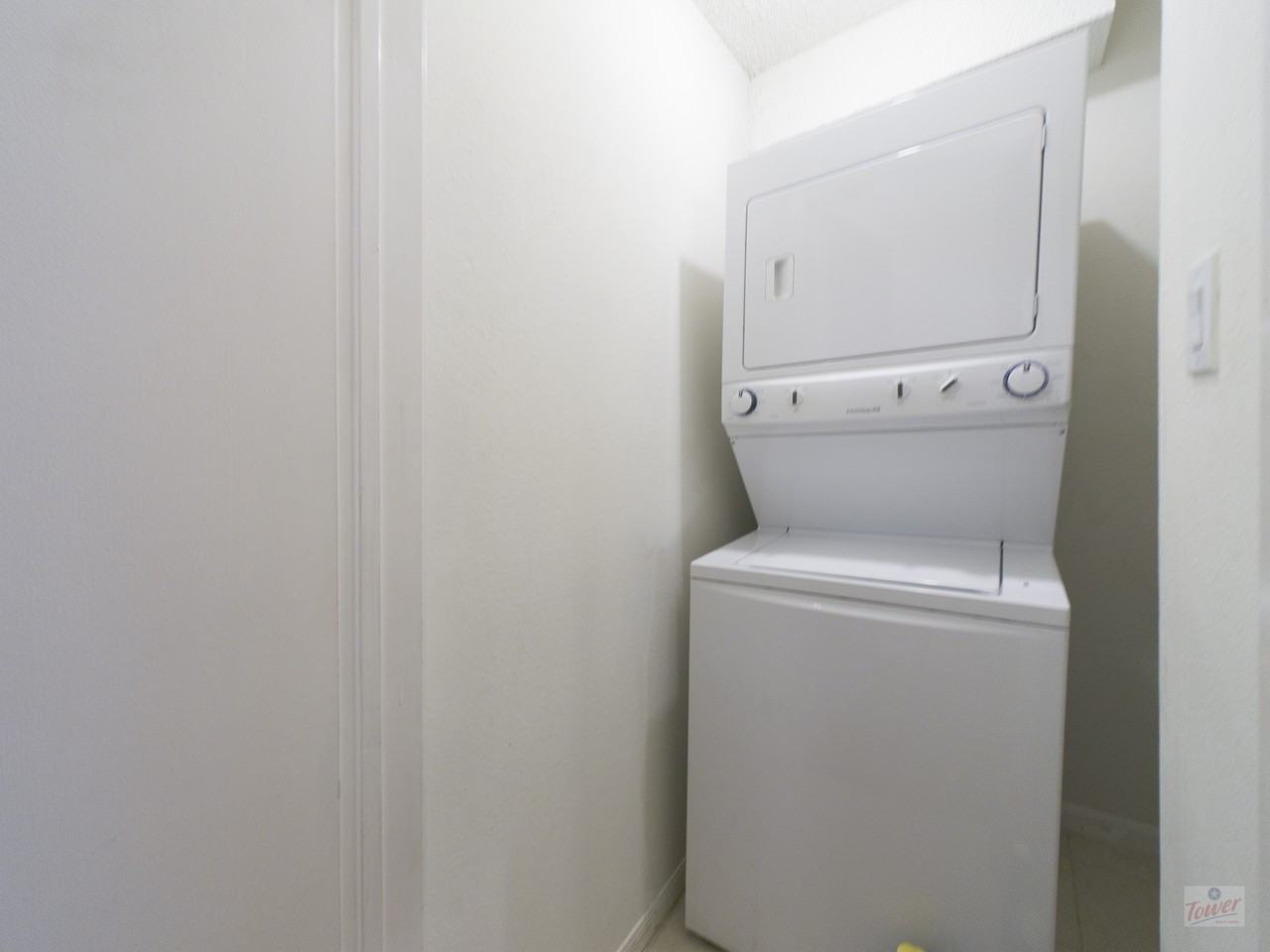 203 E 31st St #309 - Photo 6 of 37