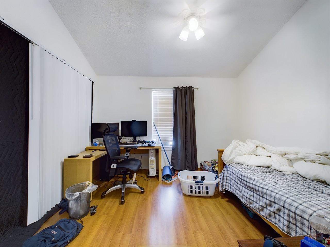 203 E 31st St #309 - Photo 5 of 37