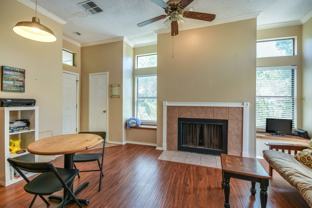 2802 Nueces St #312 - Photo 1 of 1