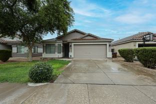 45511 W Dirk St - Photo 1 of 1