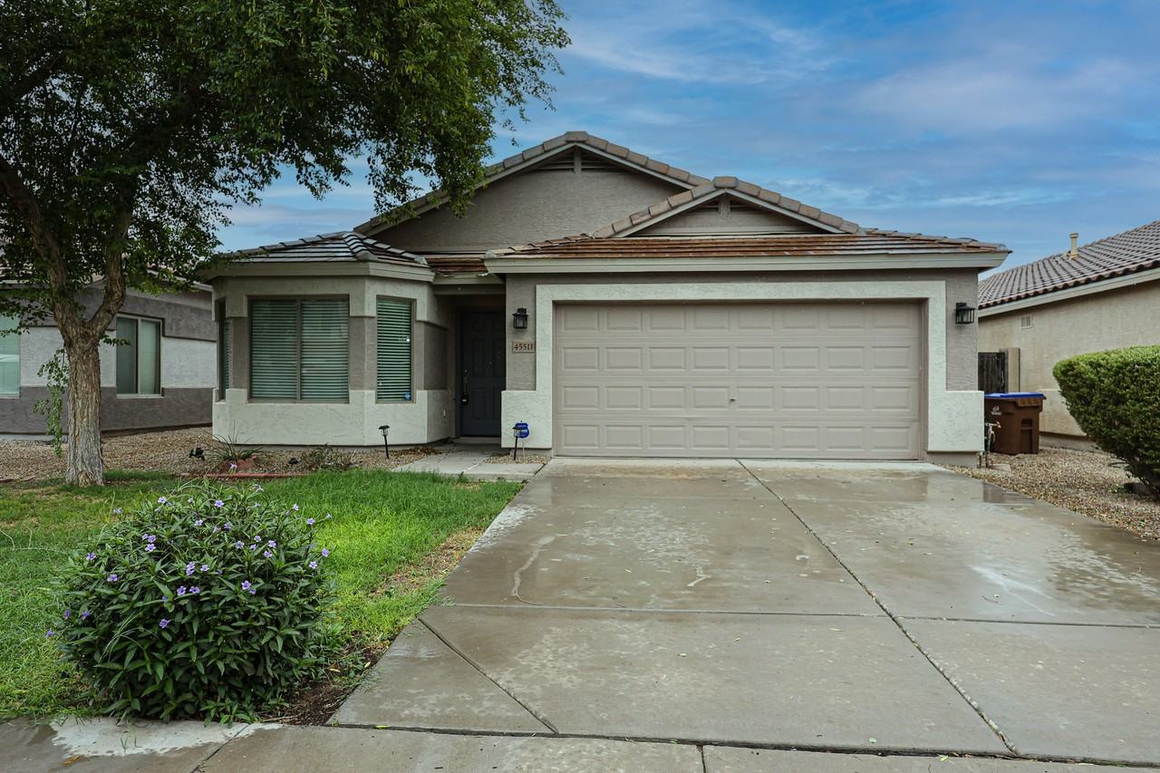 45511 W Dirk St - Photo 2 of 44