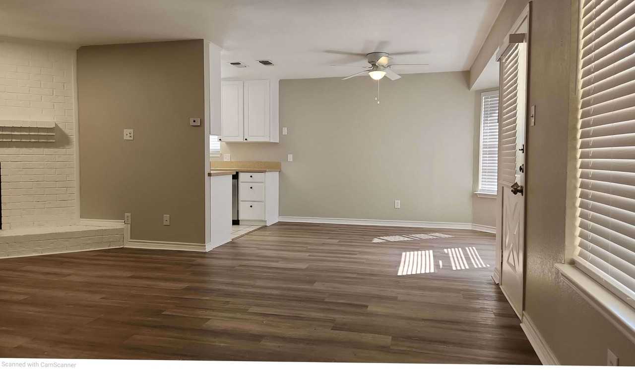 1310 Goodhue Dr - Photo 5 of 19