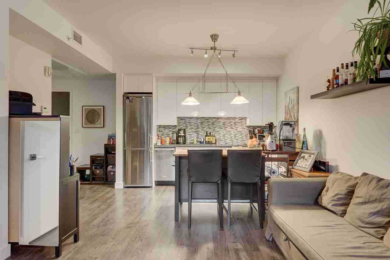 3300 Avenue Troie #711