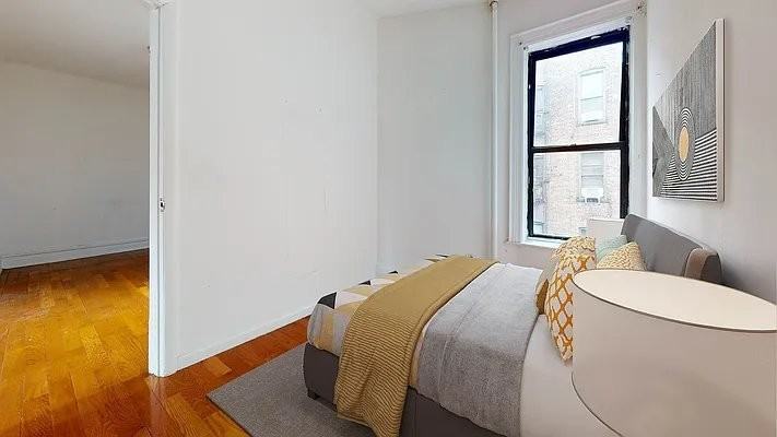 York Avenue #4C - Photo 3 of 4