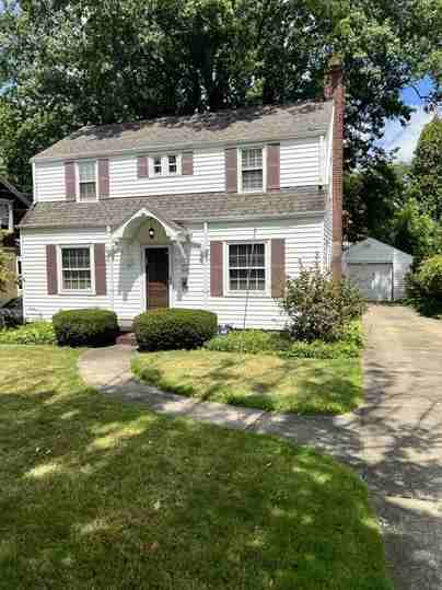 440 Mistletoe Ave - Photo 3 of 16