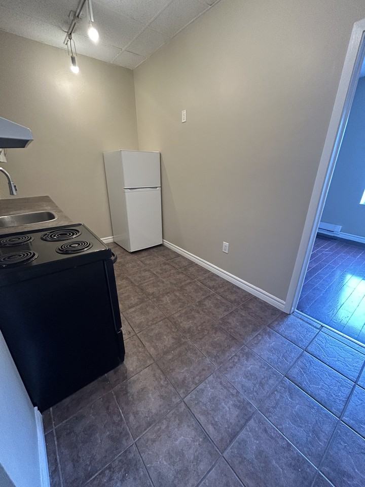 7 Mary unit 201 - Photo 3 of 12