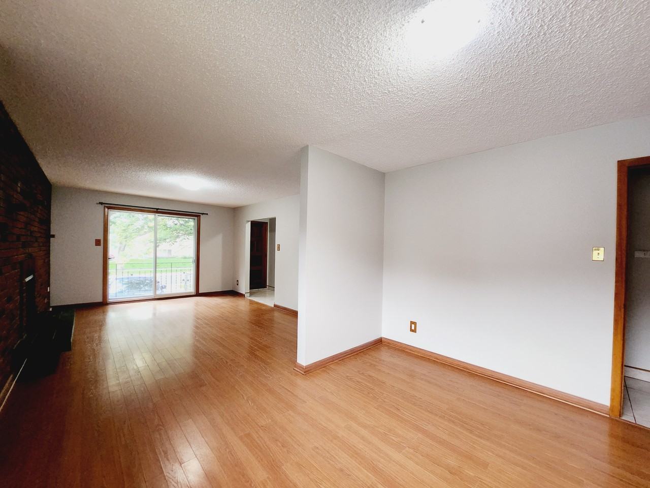 8315 119 Ave Nw - Photo 3 of 21