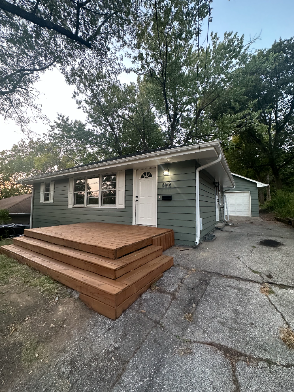 5619 Terrace Dr - Photo 2 of 18