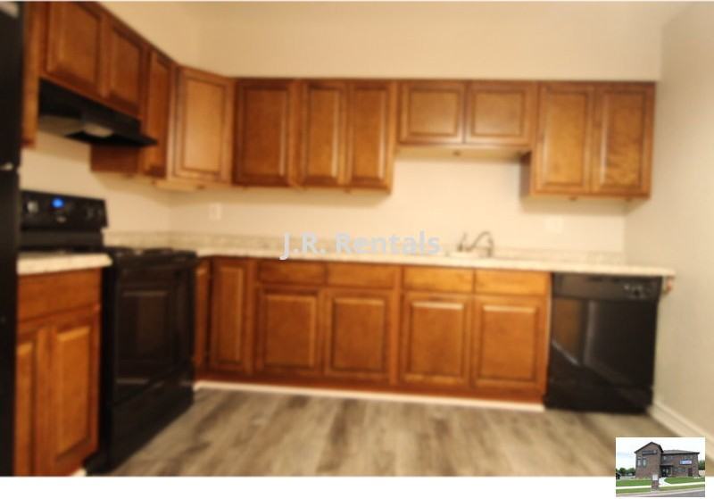2102 Hunt Dr #B - Photo 6 of 10