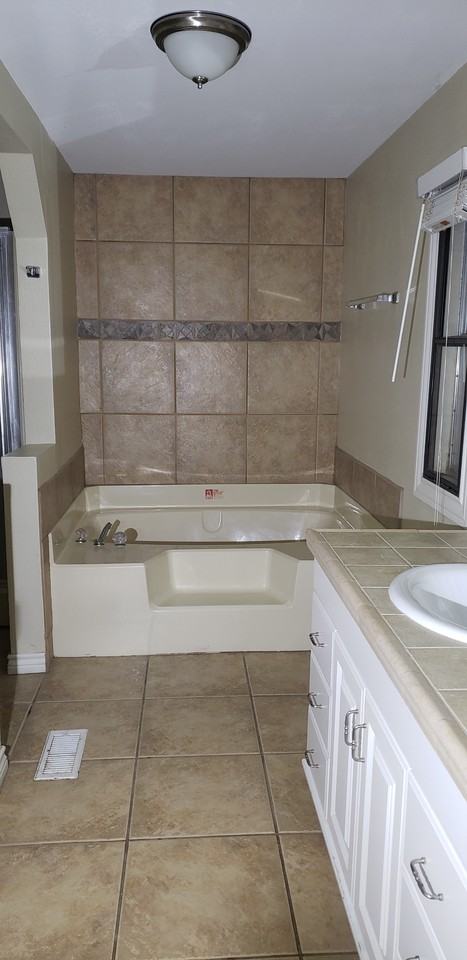10136 W University Blvd #NA - Photo 2 of 5