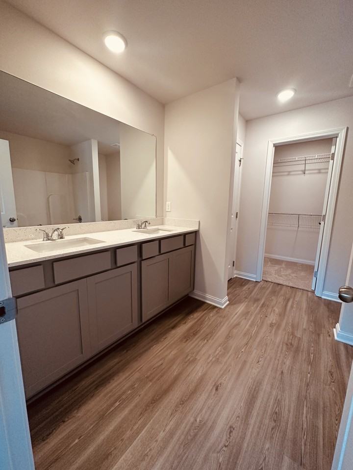 405 Standard Avenue #NA - Photo 3 of 13