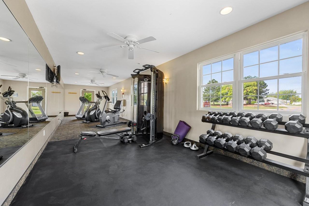 Grand Ridge - Photo 5 of 43