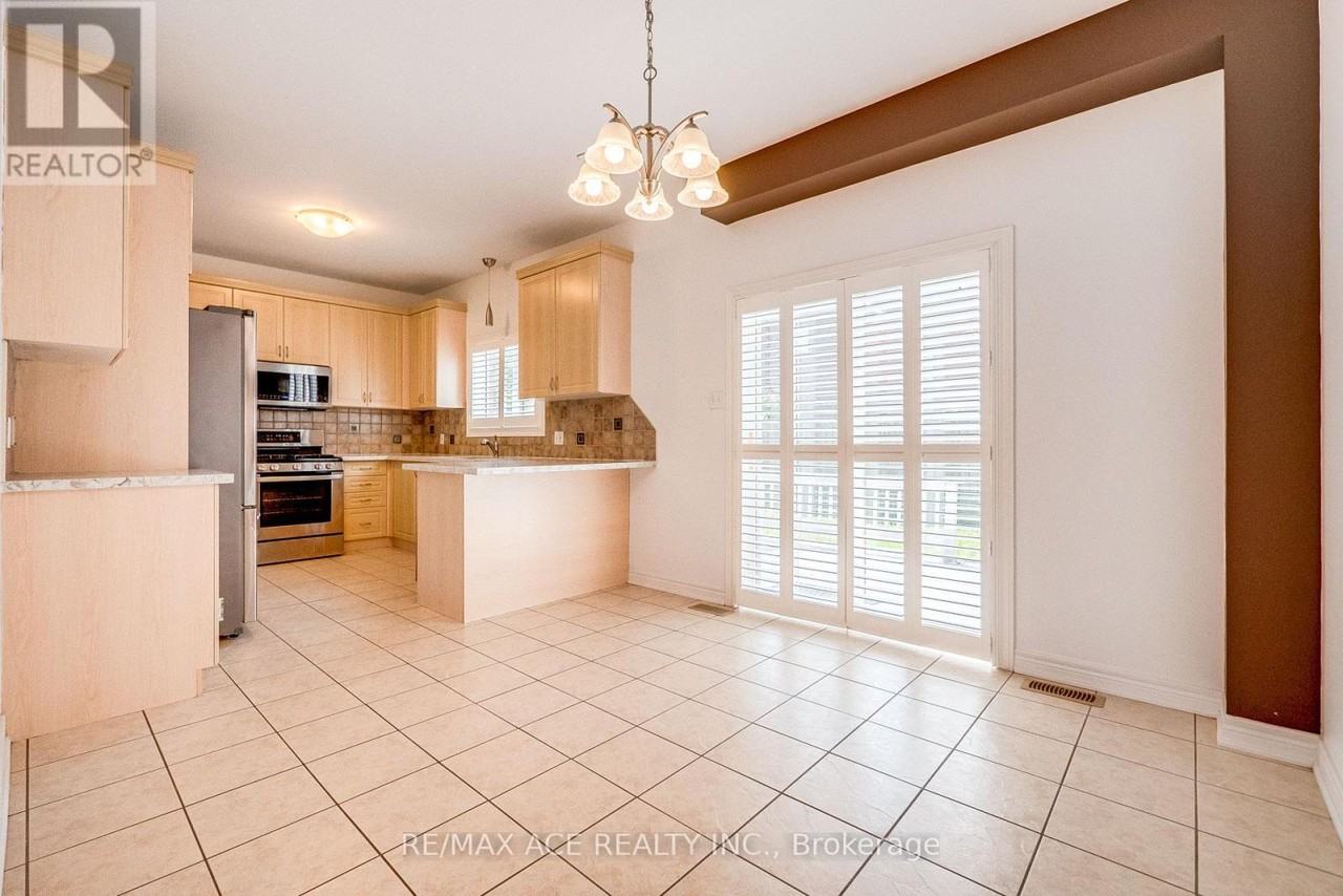 46 Bridgenorth Crescent - Photo 3 of 6