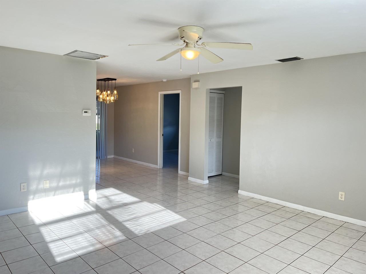 940 Se 24th Ave #940 - Photo 2 of 14