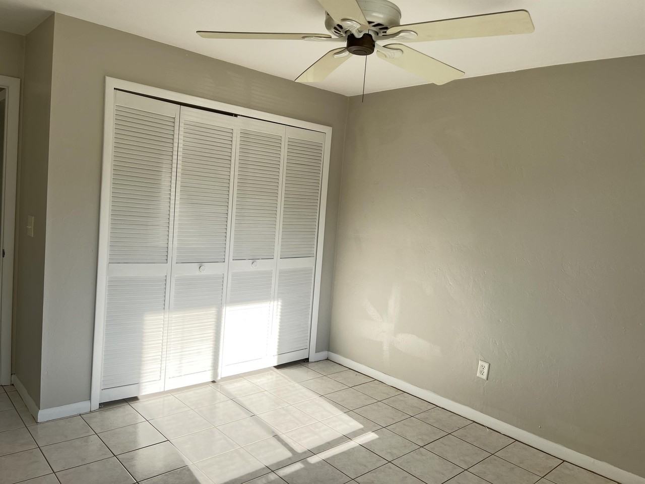 940 Se 24th Ave #940 - Photo 6 of 14