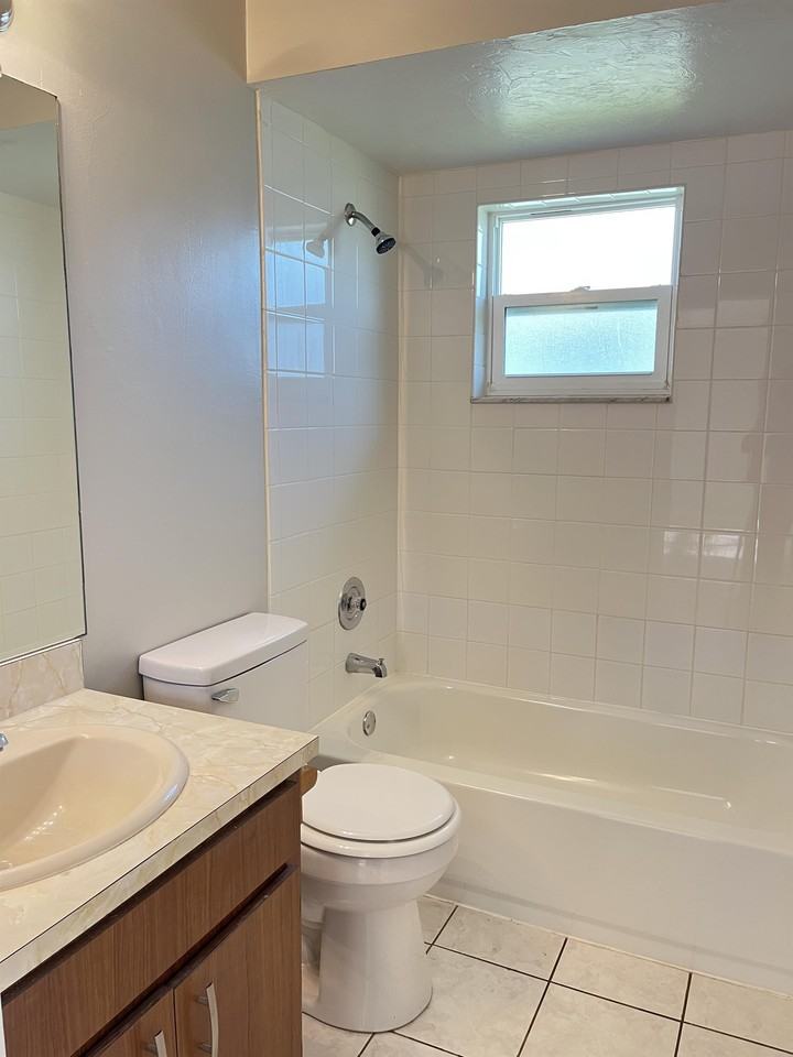 940 Se 24th Ave #940 - Photo 7 of 14