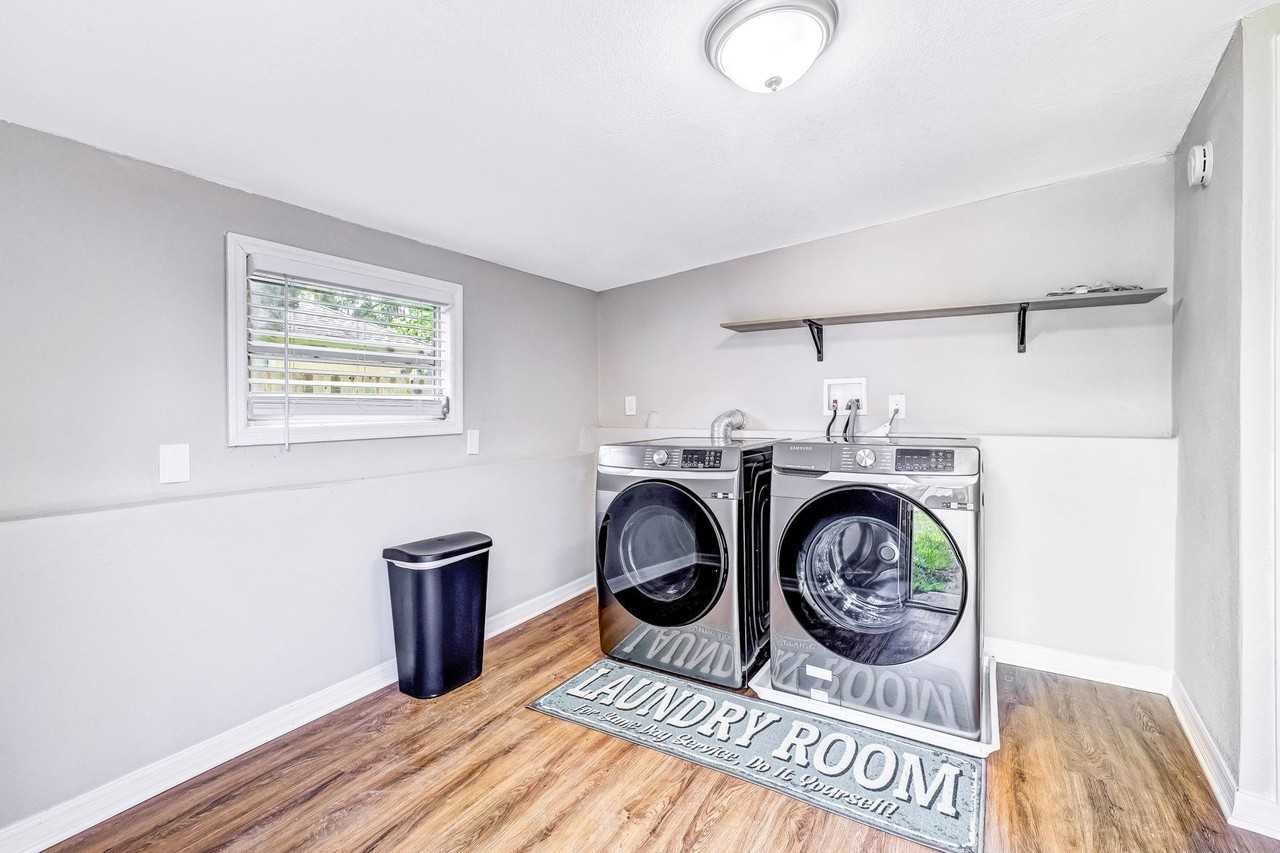 Ridgeway Rd N - Photo 5 of 9