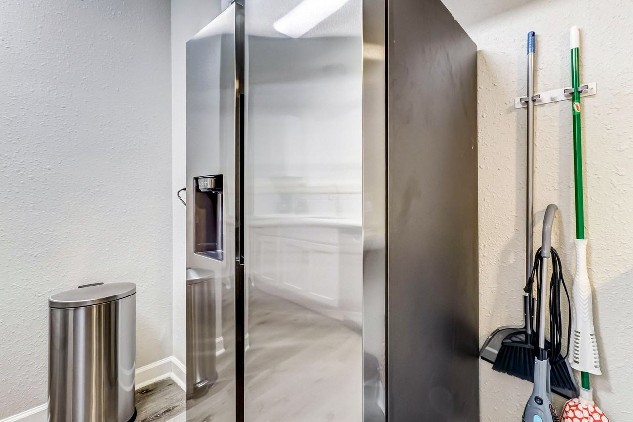 Duke Rd - Photo 4 of 9