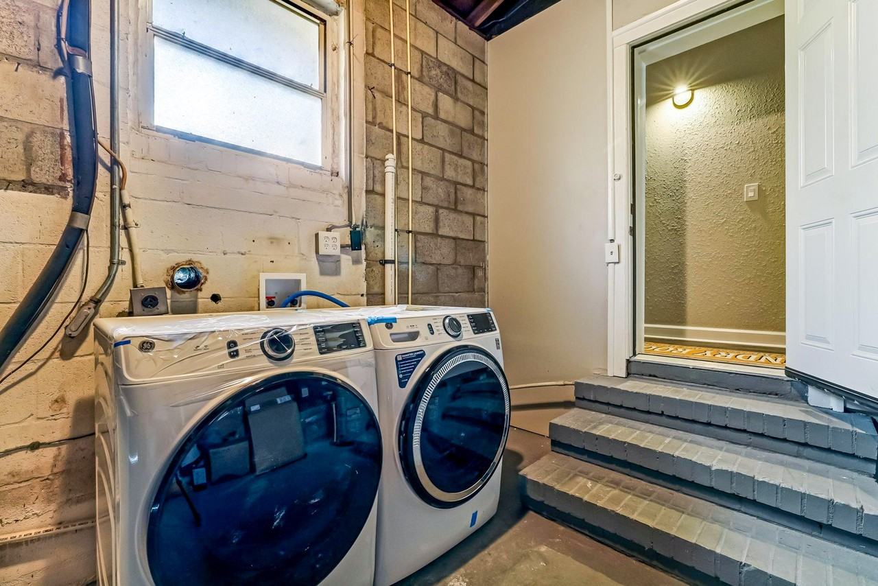 Duke Rd - Photo 6 of 9