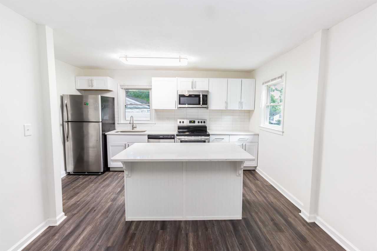 231 Maple St #1 - Photo 5 of 25