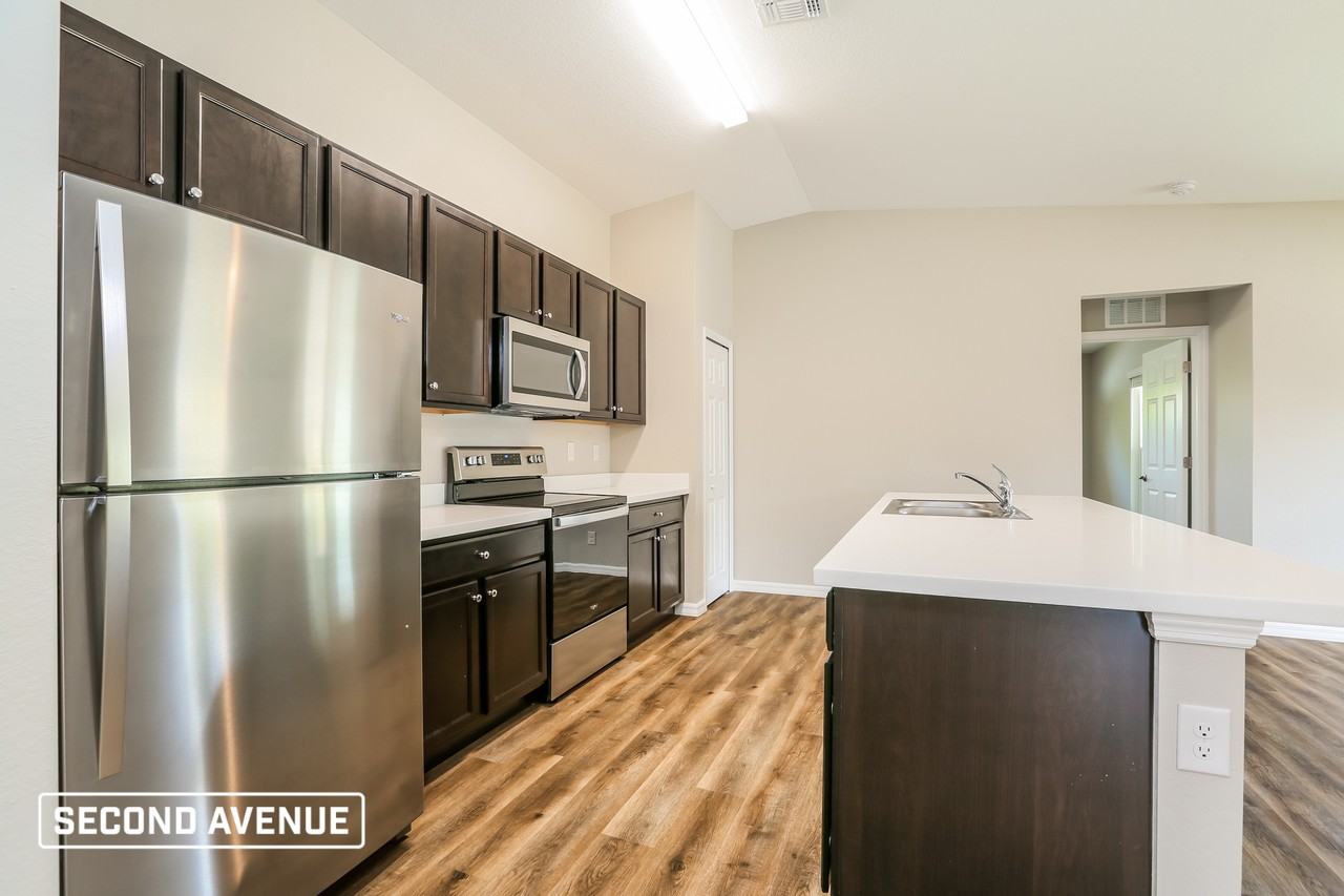 3714 17th St Sw - Photo 2 of 14