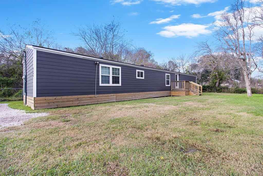 6506 N Martin Luther King Ave - Photo 2 of 23