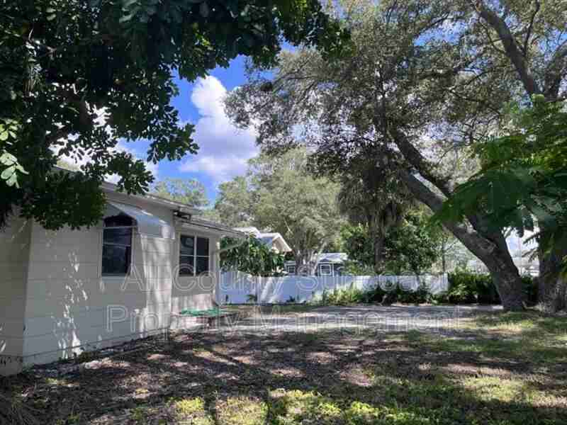 4759 Haines Rd N - Photo 3 of 21