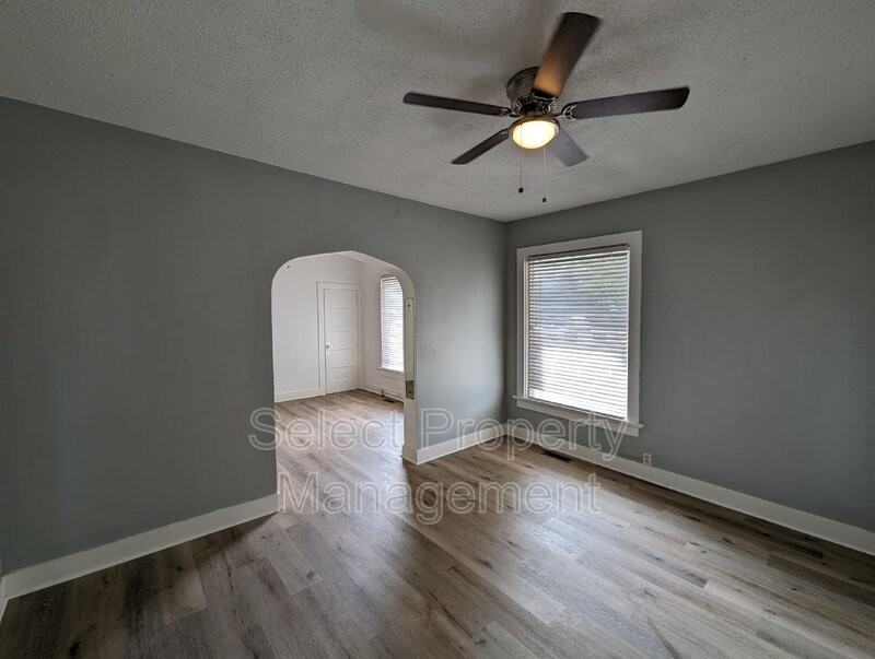 815 Francis St - Photo 2 of 13
