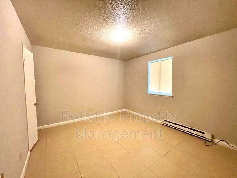 606 Winston Cir - Photo 6 of 11