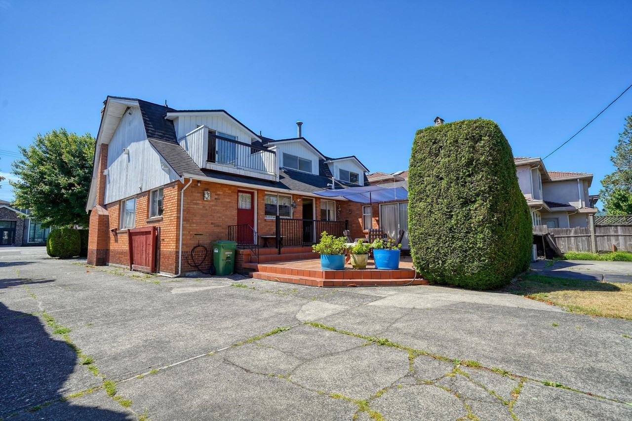 8591 Francis Road - Photo 2 of 19